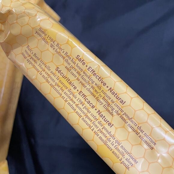 2 Burt’s Bees pks Dander Reducing Wipes 50 Colloidal Oat Flour & Aloe Vera Cats - Picture 2 of 7